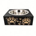 Support gamelle modulable Pop Art Pattes en tilleul peint en noir pour chats et petits chiens, empreintes de pattes gravées au laser